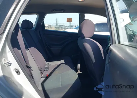 2003 Toyota Matrix Standard z USA, uszkodzony, nr VIN 2T1KR32E33C045761